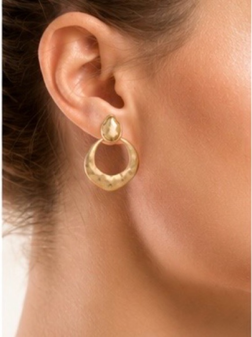 Bella Uno Hammered Gold Door Knocker Statement Drop Earrings NWT Lightweight